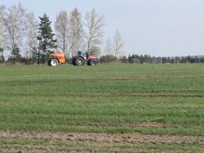 В настоящее время в районе активно идут весенние полевые работы